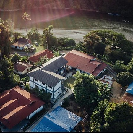Tebing Guest House Taman Negara Malaysia Kuala Tahan Exterior foto